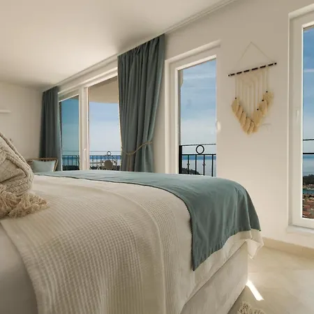 Villa Smaragd - Perle - Luxury Apartments With Shared Pool Makarska Exterior photo