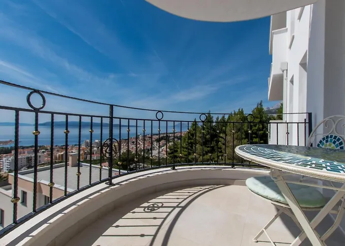 Villa Smaragd - Perle - Luxury Apartments With Shared Pool