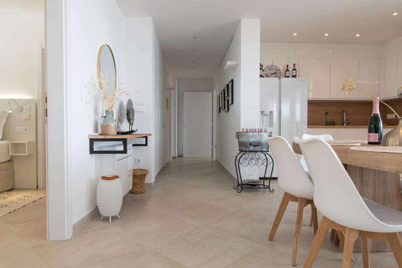 Appartement Smaragd - Perle - Luxury With Shared Pool Makarska